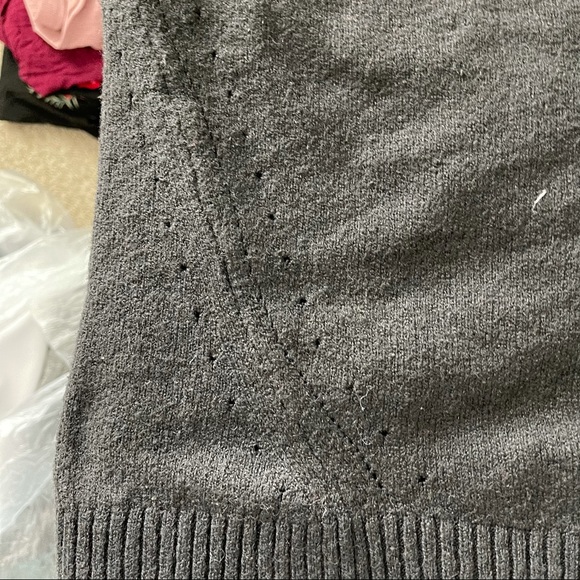 Sweater - Picture 4 of 5